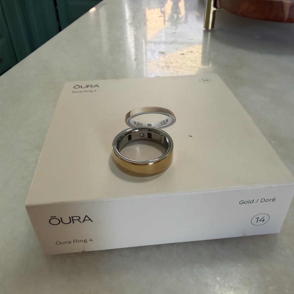 Gold Oura Ring 4